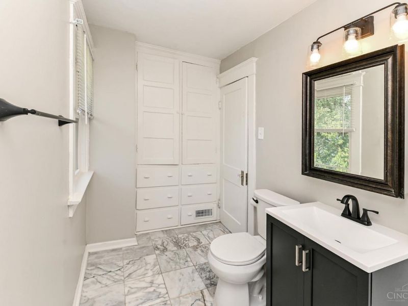 1946 Hewitt Avenue, Cincinnati, OH 45207 Photo 19