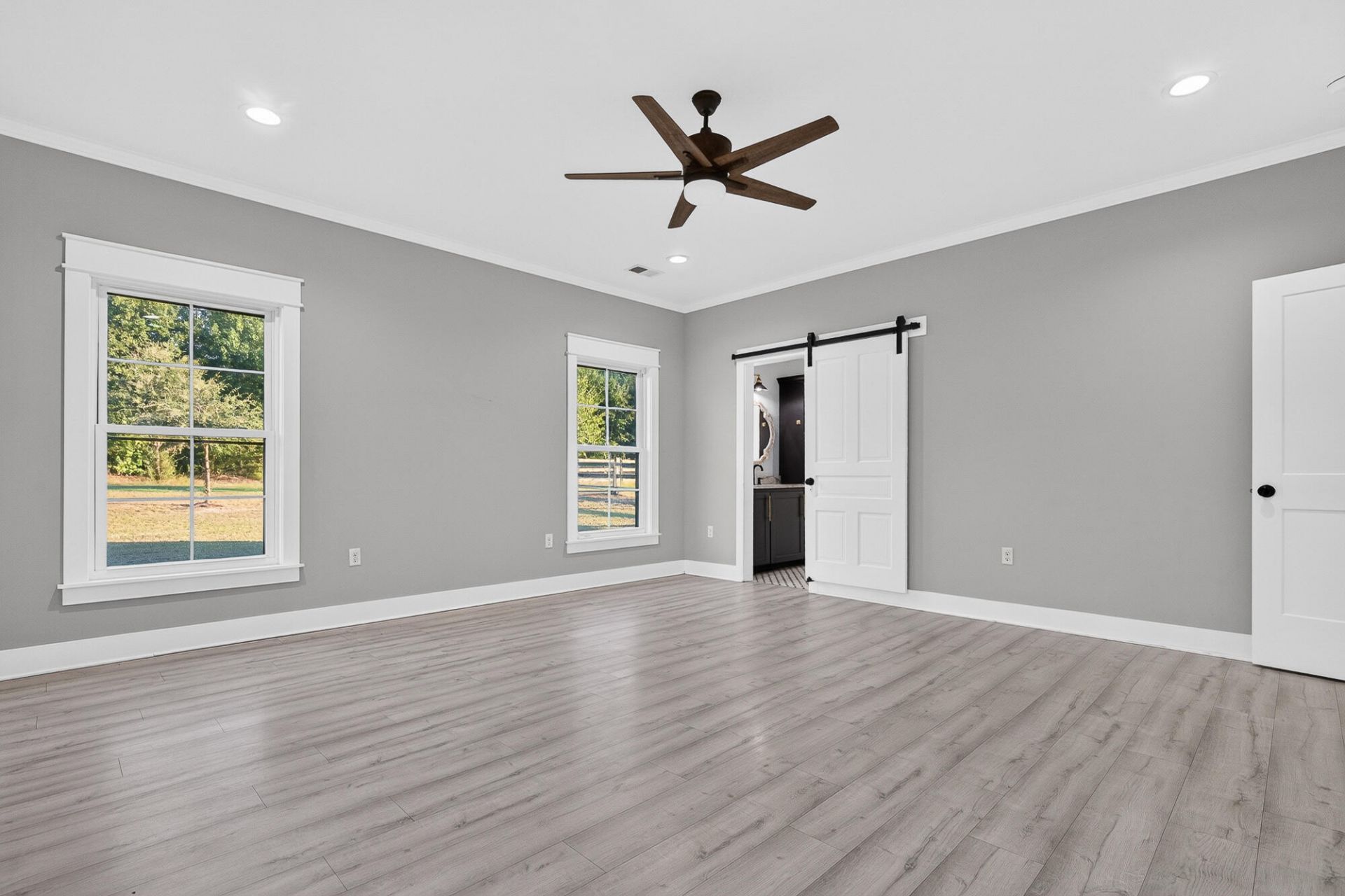 7068 Cameron Road Photo 21