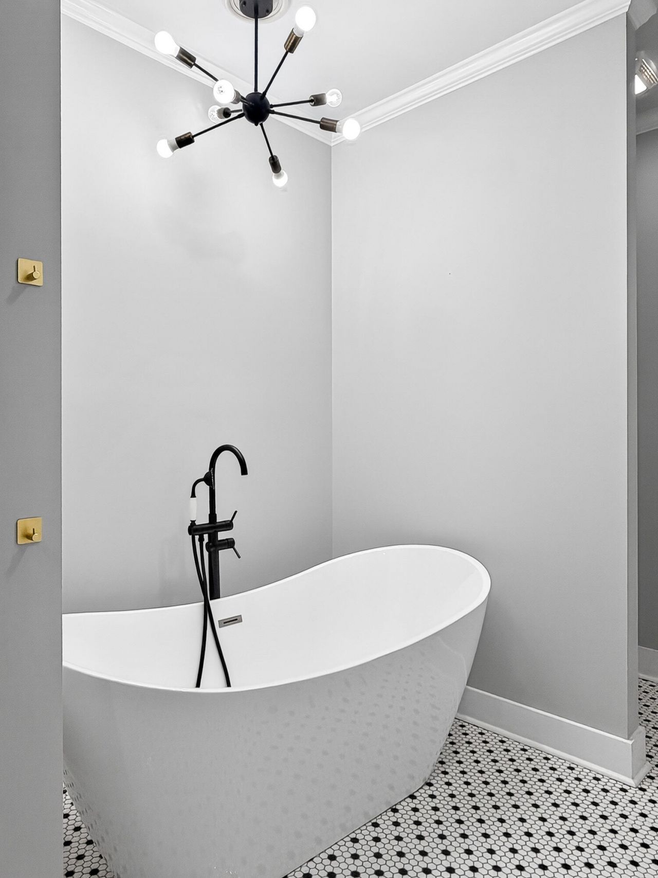 7068 Cameron Road Photo 25