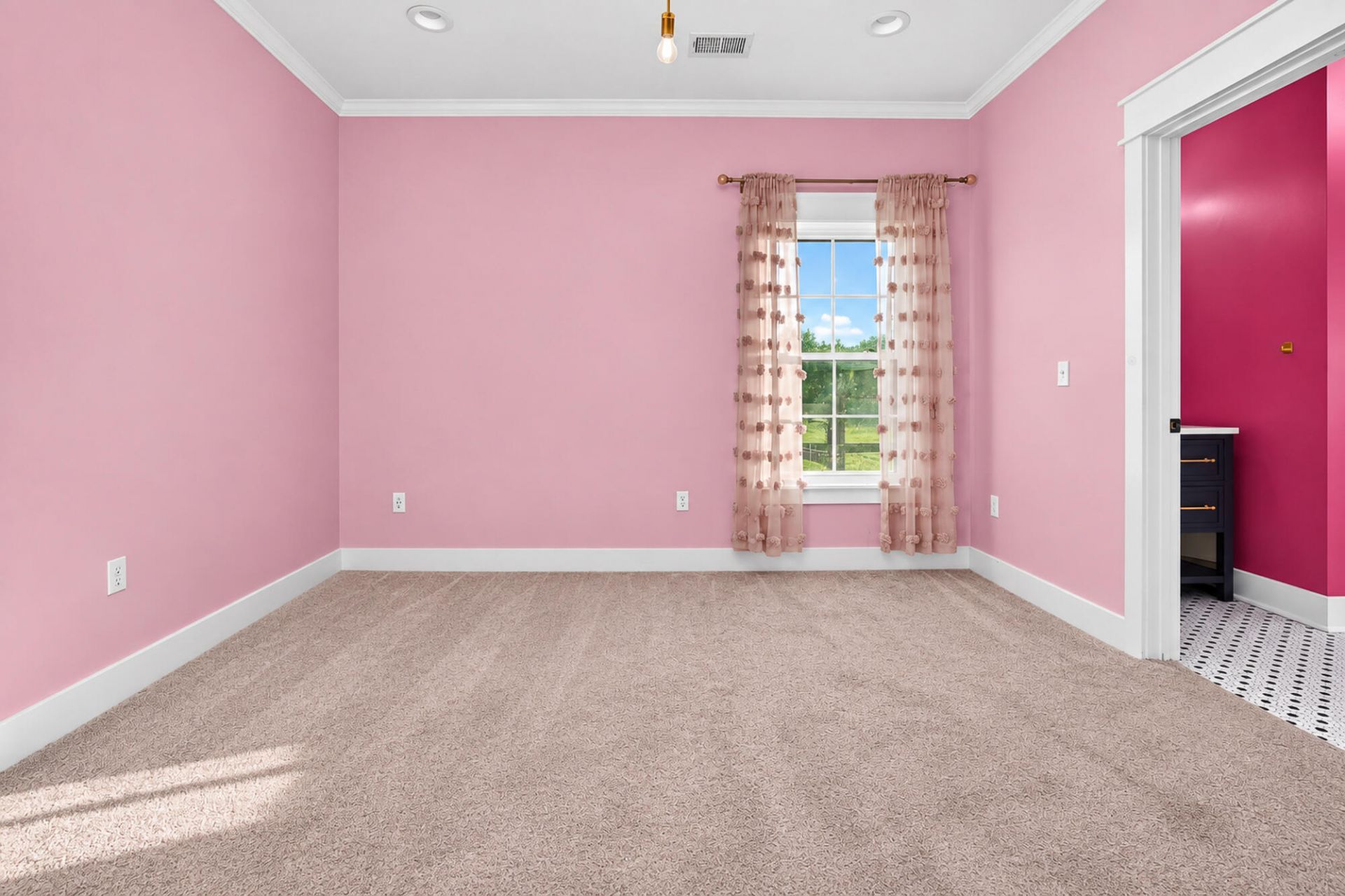 7068 Cameron Road Photo 35