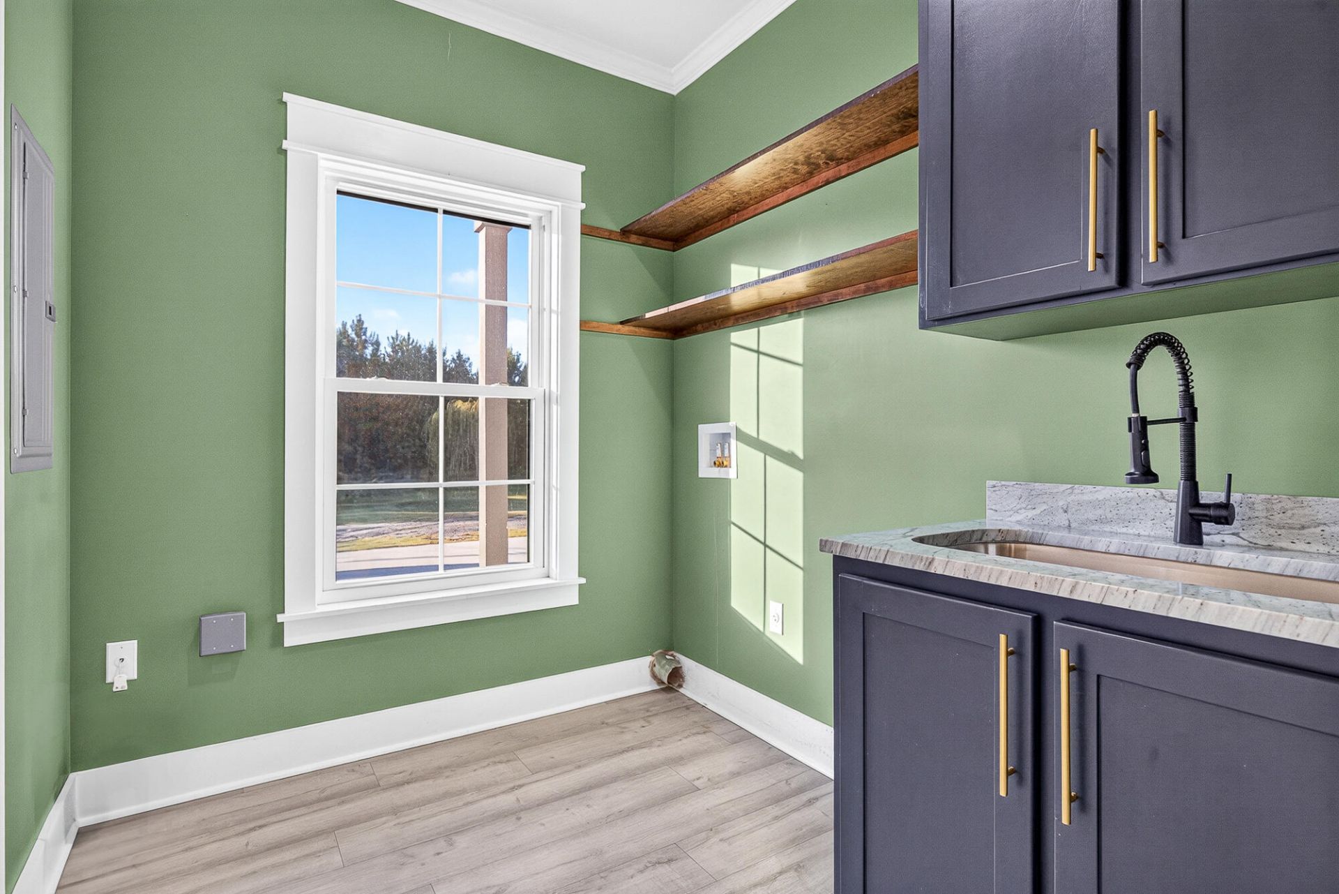 7068 Cameron Road Photo 46