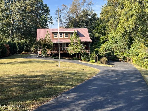 142 Rayahs Way, Quebeck, TN 38579