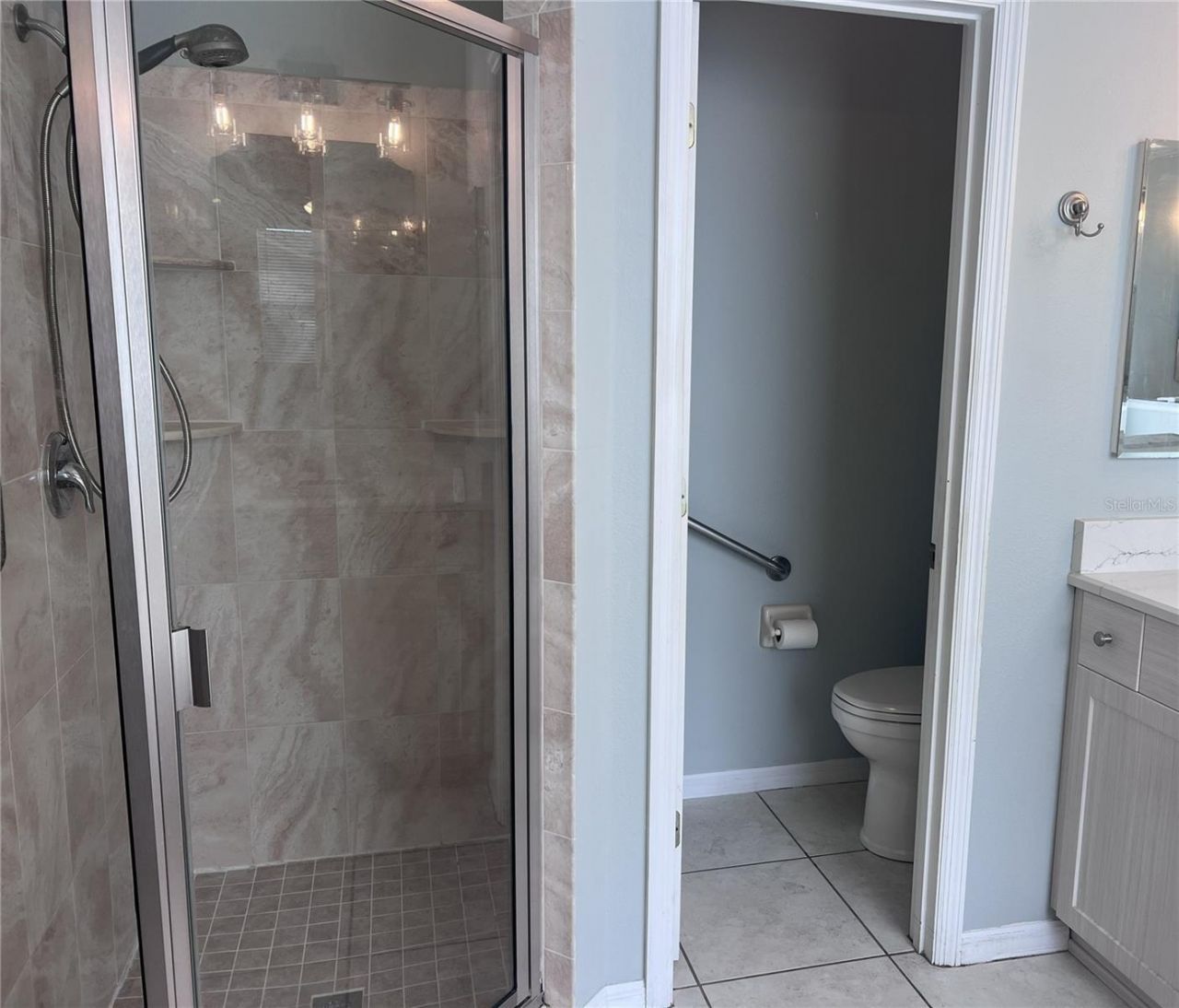 13500 Biscayne Drive , Grand Island, FL 32735 Photo