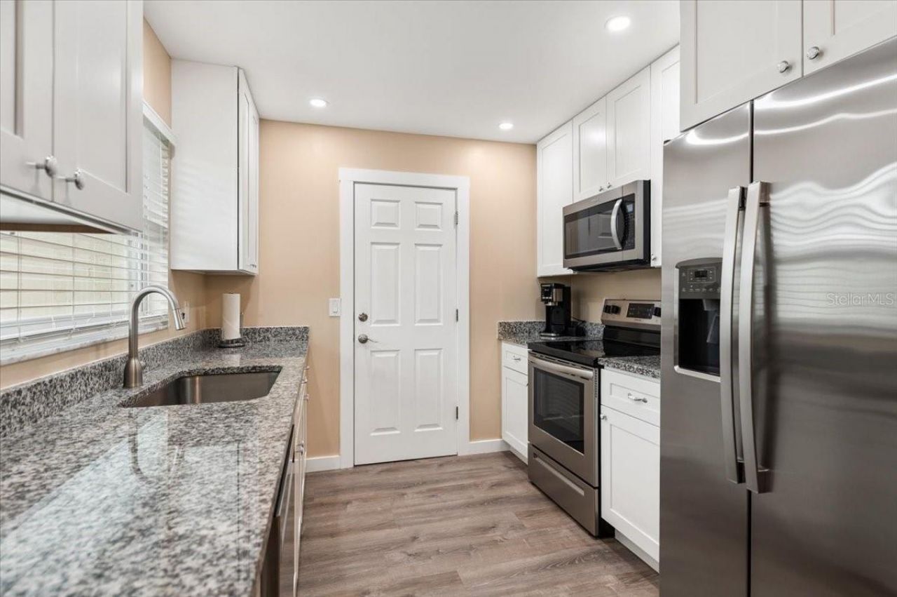3452 Bay Street , Sarasota, FL 34237 Photo