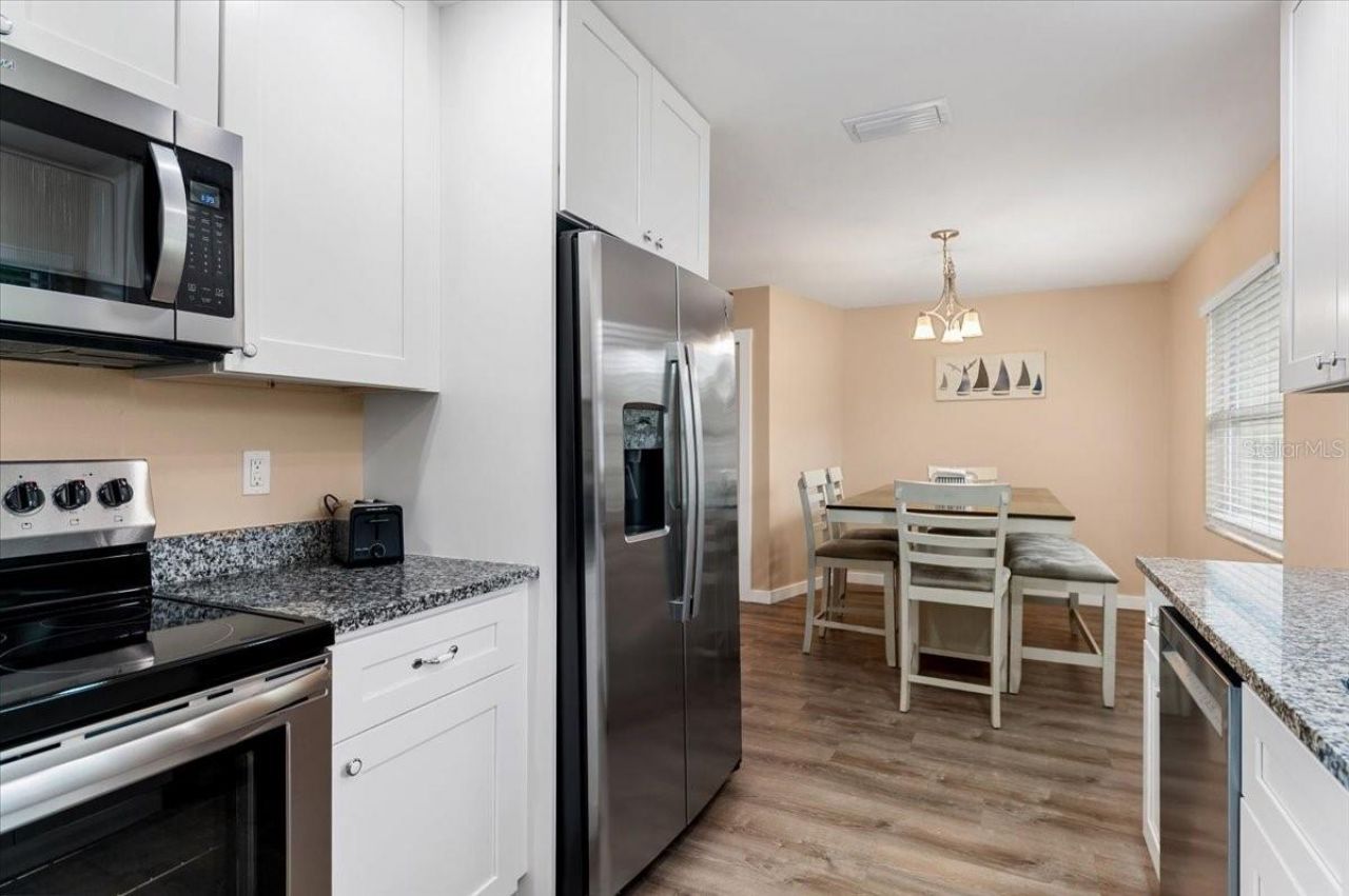3452 Bay Street , Sarasota, FL 34237 Photo
