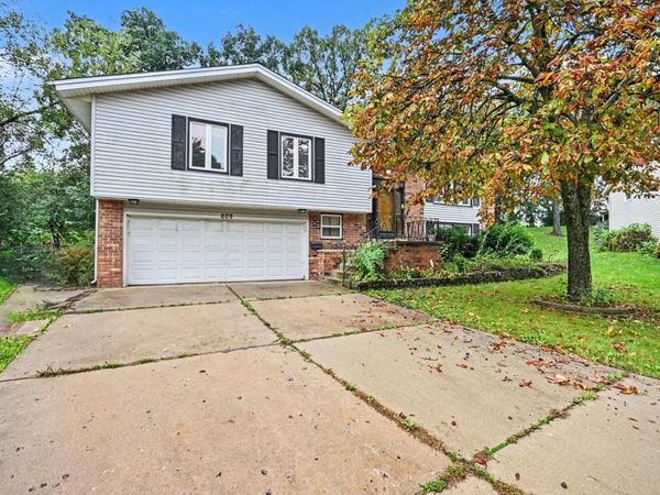 609 Tilipi Lane, Schaumburg, IL 60193