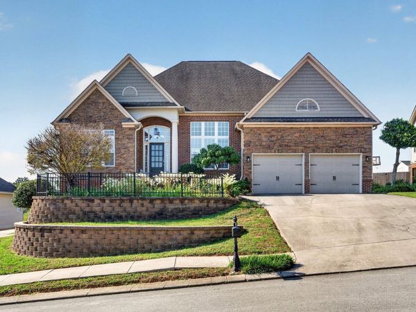 9647 Wiltshire Drive, Ooltewah, TN 37363