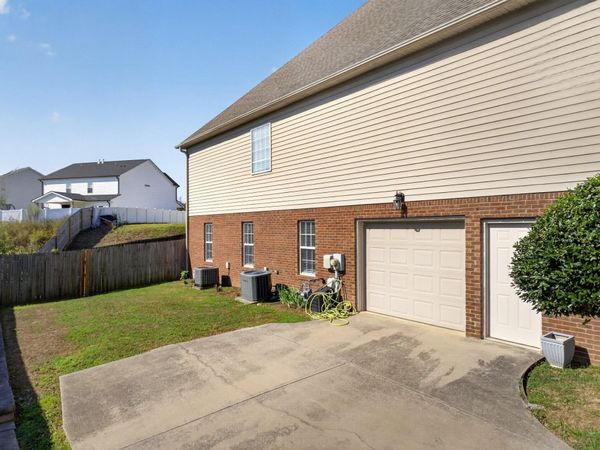 9647 Wiltshire Drive , Ooltewah, TN 37363