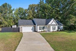 927 Rodney Road  photo 4