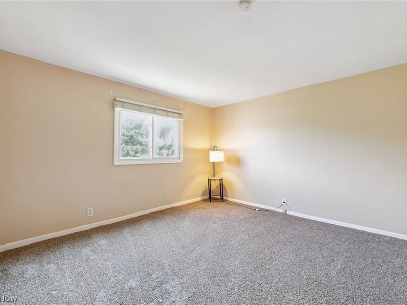 215 Dalepark Drive, Unit 5, Bedford, OH 44146 Photo 14