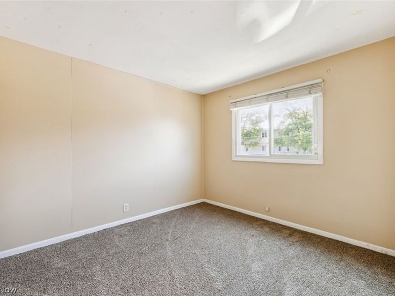 215 Dalepark Drive, Unit 5, Bedford, OH 44146 Photo 18