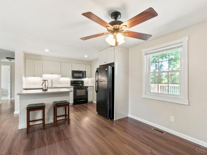 5158 Dundas Drive, Delhi Township, OH 45238 Photo 12