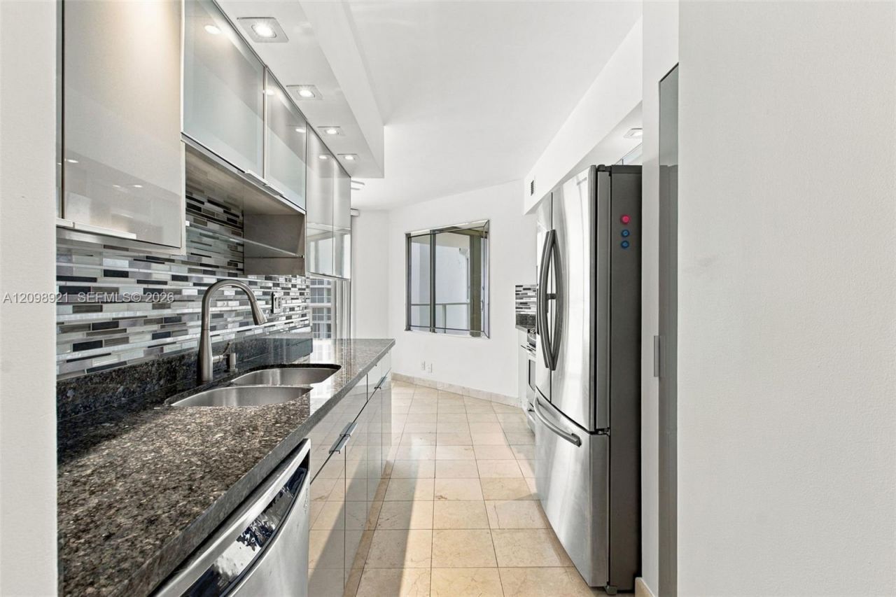 16485 Collins Ave, Unit 1832, Sunny Isles Beach, FL 33160 Photo