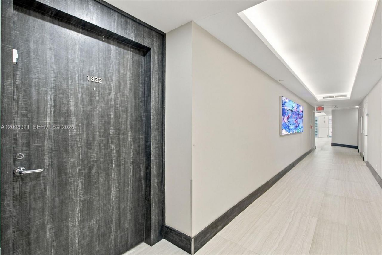 16485 Collins Ave, Unit 1832, Sunny Isles Beach, FL 33160 Photo