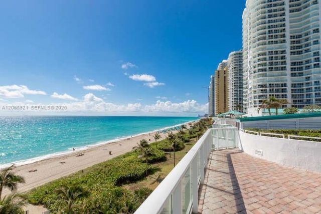 16485 Collins Ave, Unit 1832, Sunny Isles Beach, FL 33160 Photo
