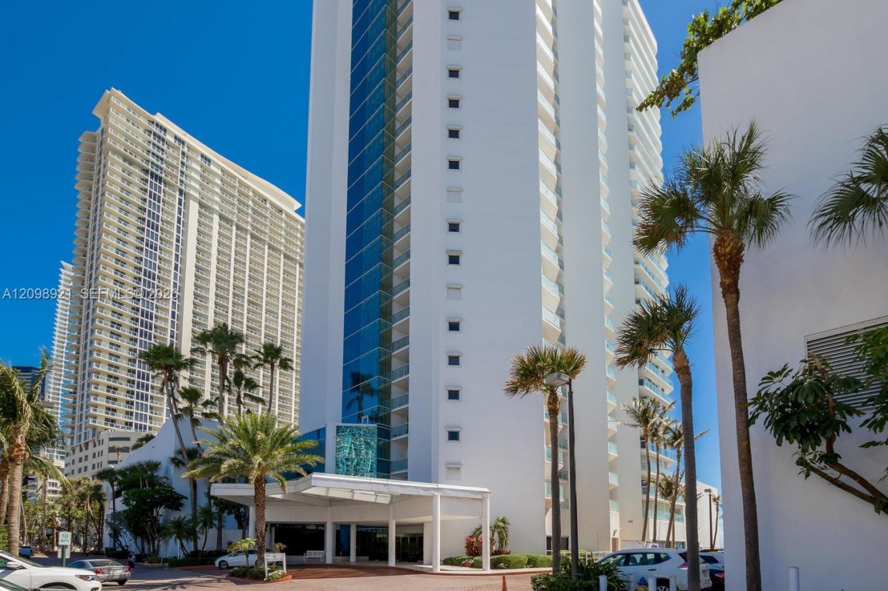 16485 Collins Ave, Unit 1832, Sunny Isles Beach, FL 33160 Photo