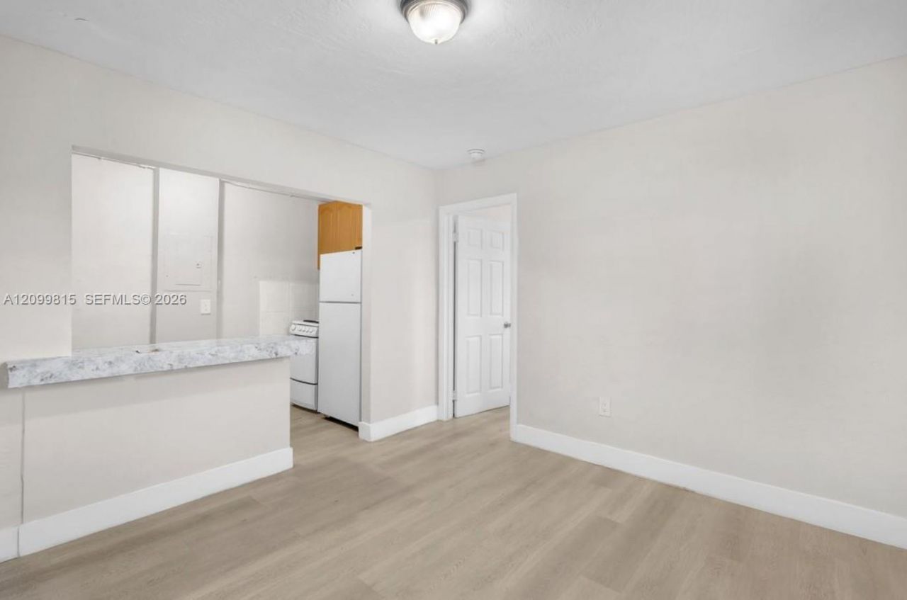 220 SW 18th Ave , Miami, FL 33135 Photo