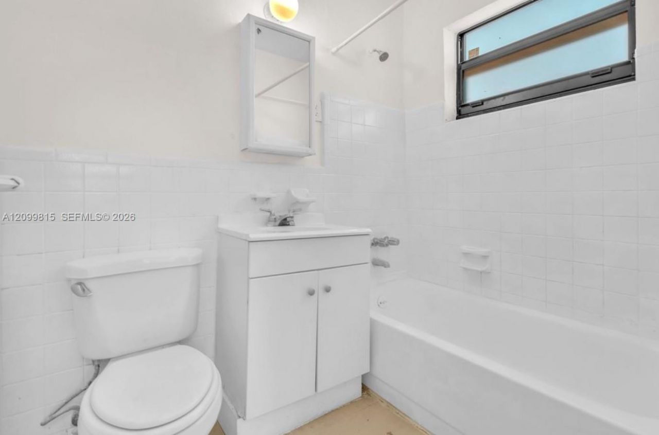 220 SW 18th Ave , Miami, FL 33135 Photo