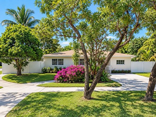 17400 NE 10th Ave , Miami, FL 33162