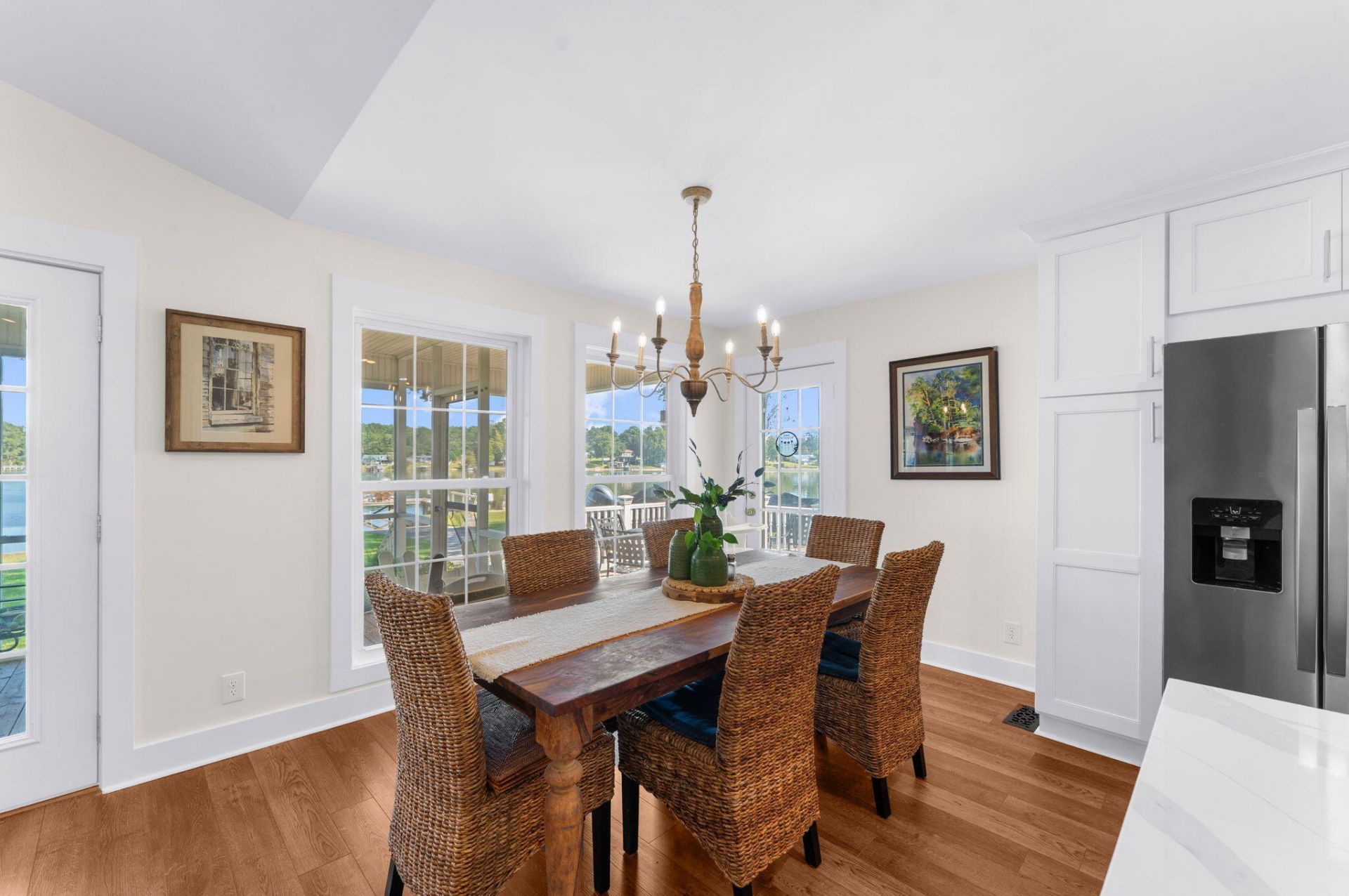 1599 Waters Edge Drive Photo 11
