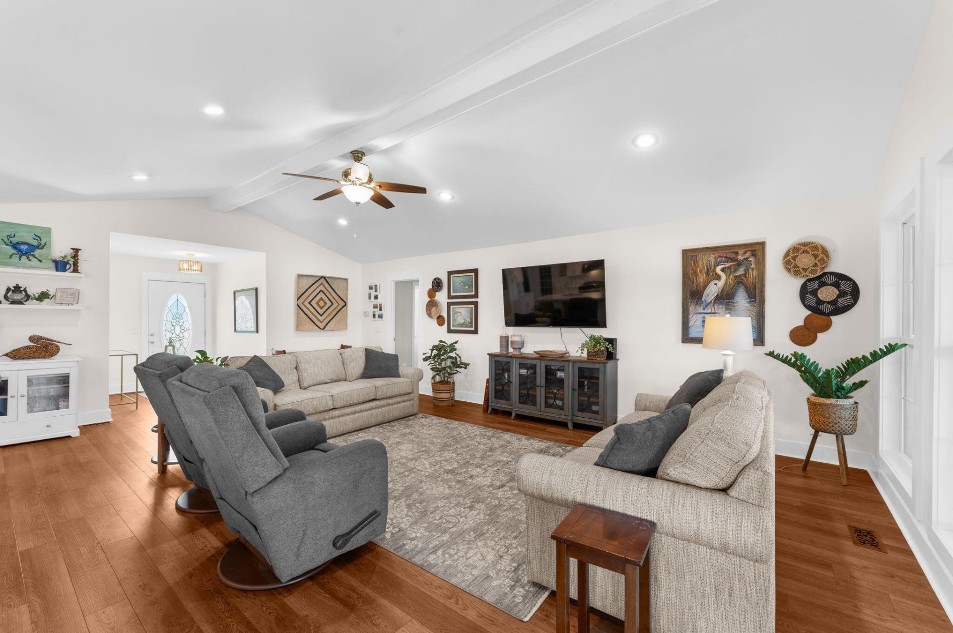 1599 Waters Edge Drive Photo 13