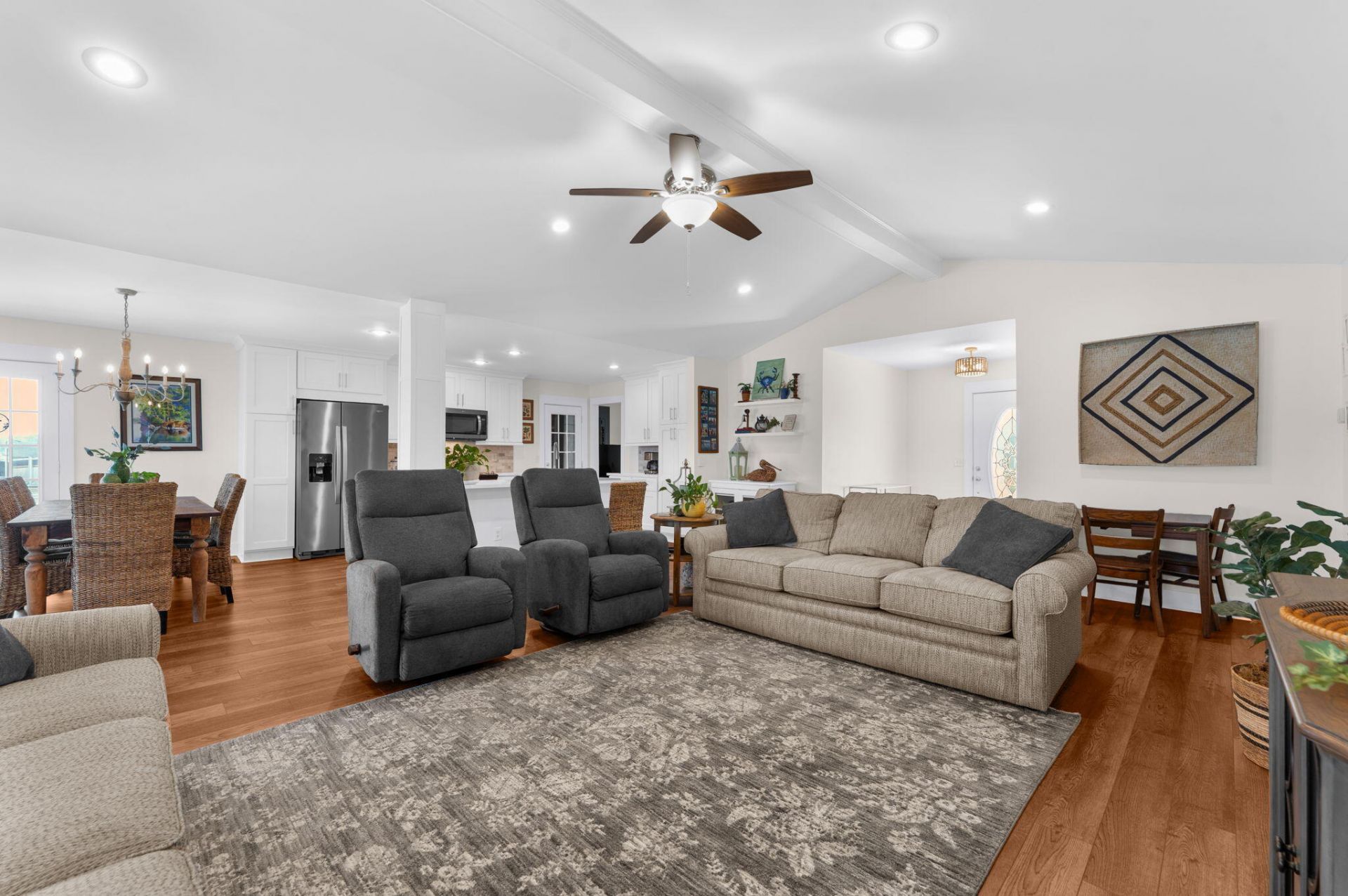 1599 Waters Edge Drive Photo 14