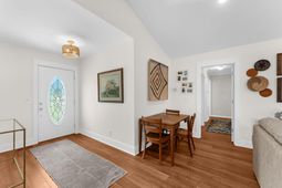 1599 Waters Edge Drive photo 4