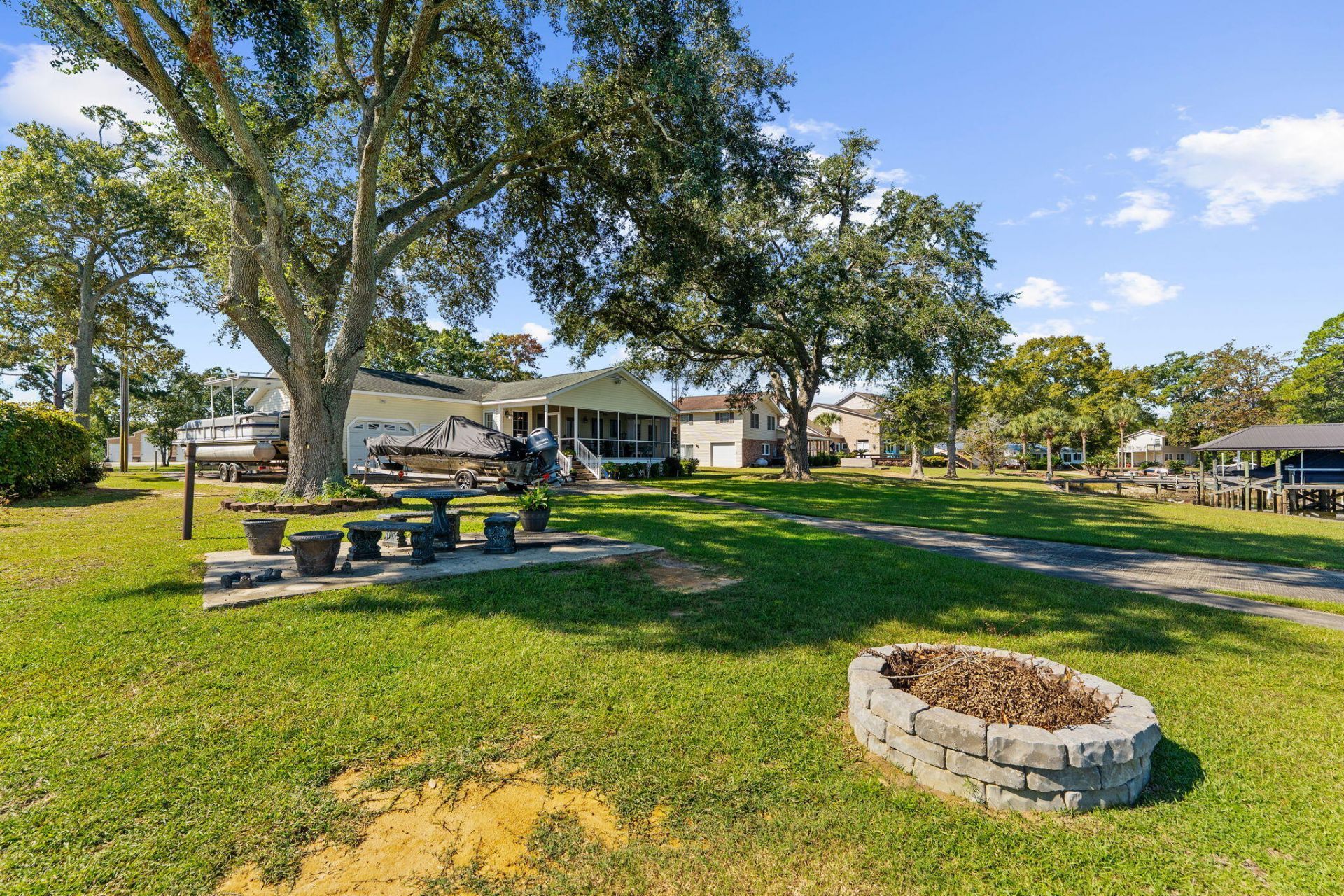 1599 Waters Edge Drive Photo 40