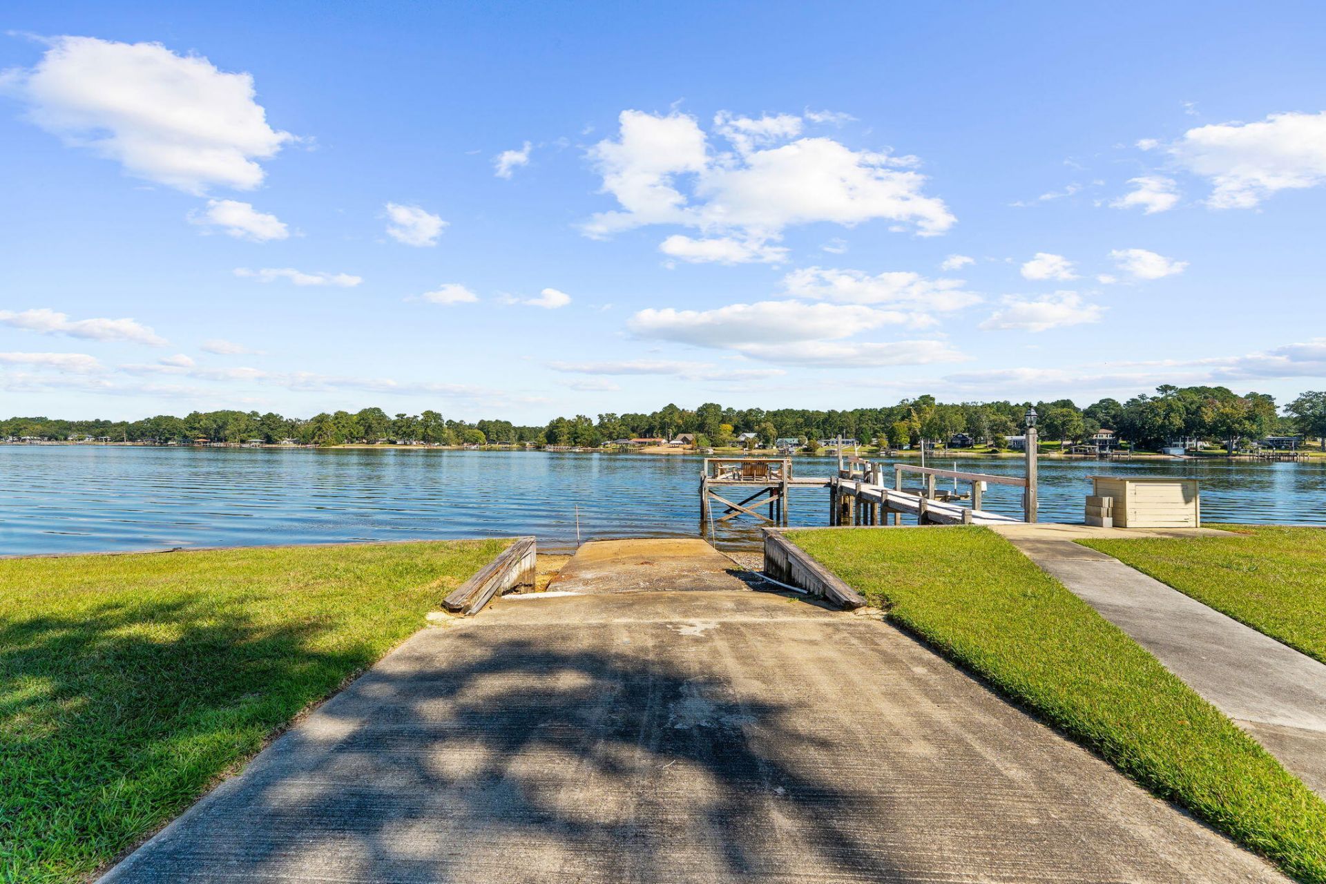 1599 Waters Edge Drive Photo 46
