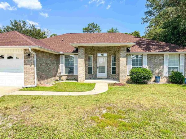 2533 Jibe Dr, Pensacola, FL 32507
