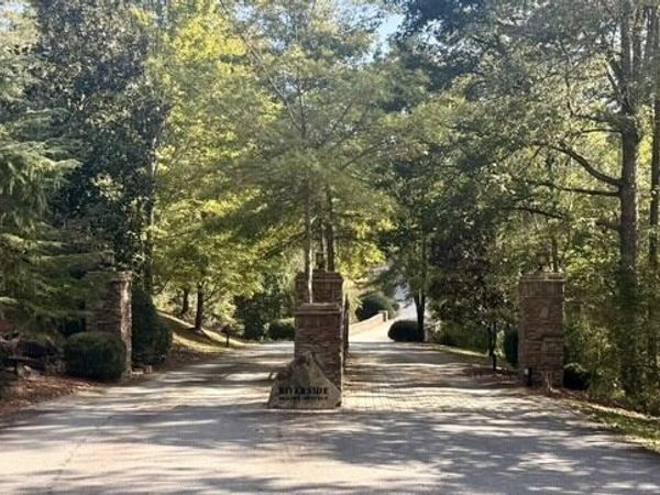 224 Rushing Water Drive, Blairsville, GA 30512