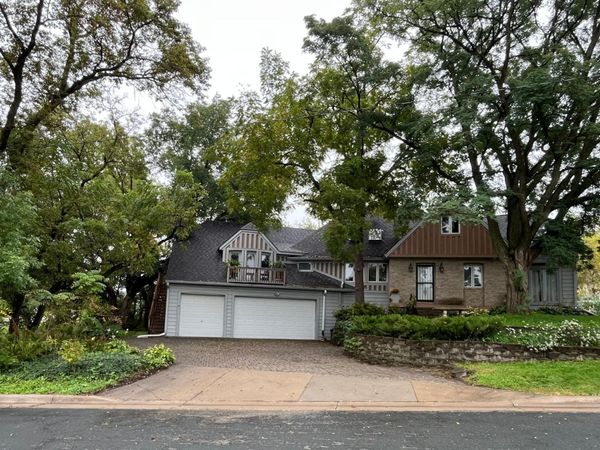 618 2nd Avenue NE, Stewartville, MN 55976
