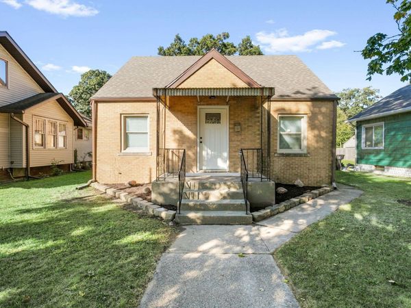 1313 College Street, South Bend, IN 46628