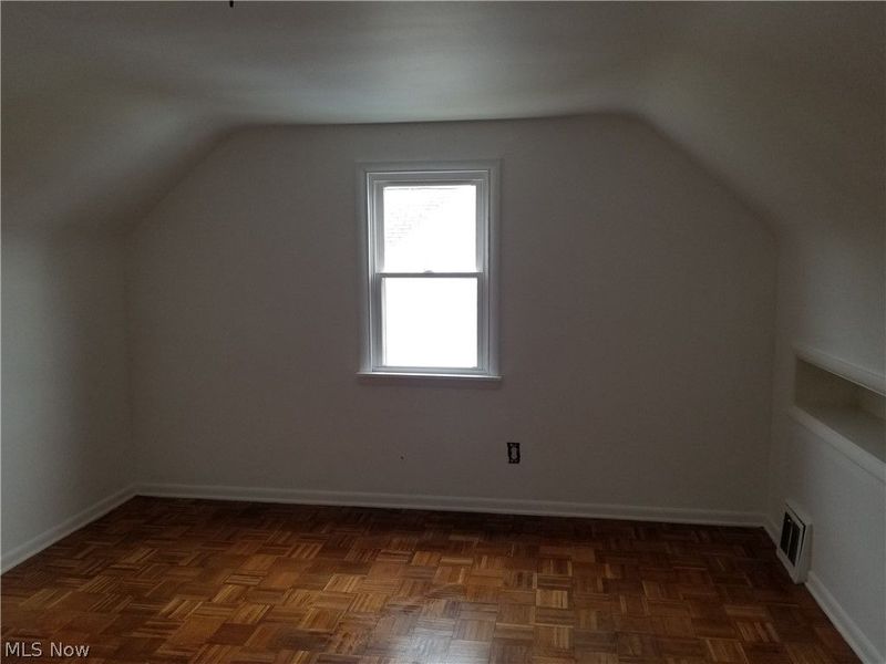 469 Terrace Drive, Bedford, OH 44146 Photo 9