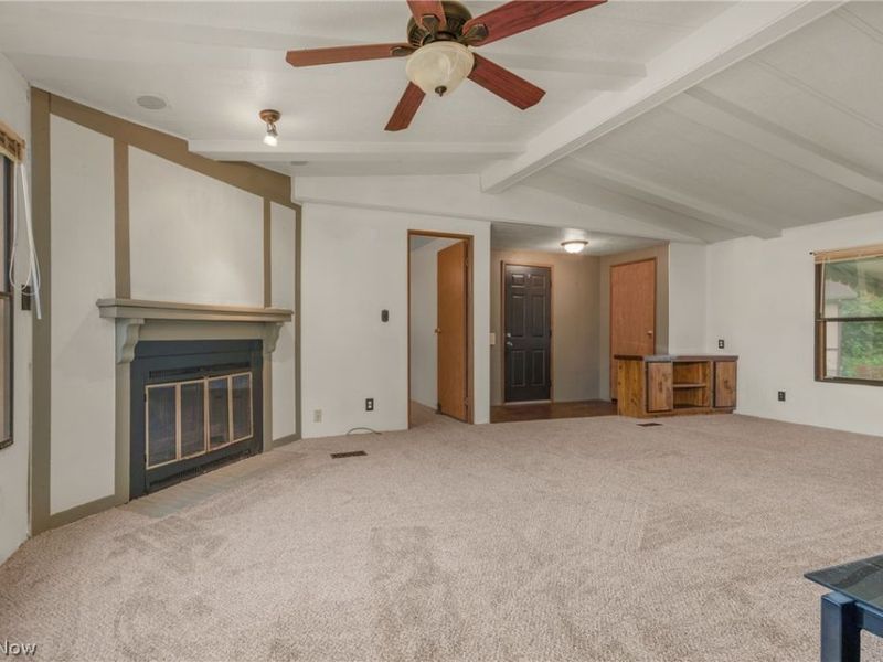 12 Overland Drive, Olmsted Township, OH 44138 Photo 10