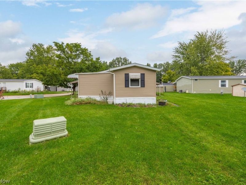 12 Overland Drive, Olmsted Township, OH 44138 Photo 34