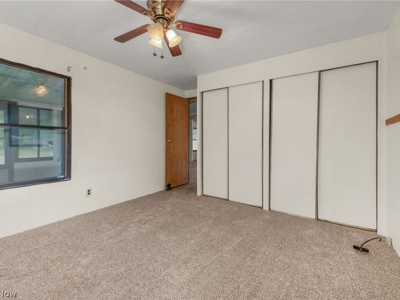 12 Overland Drive, Olmsted Township, OH 44138 Photo 4