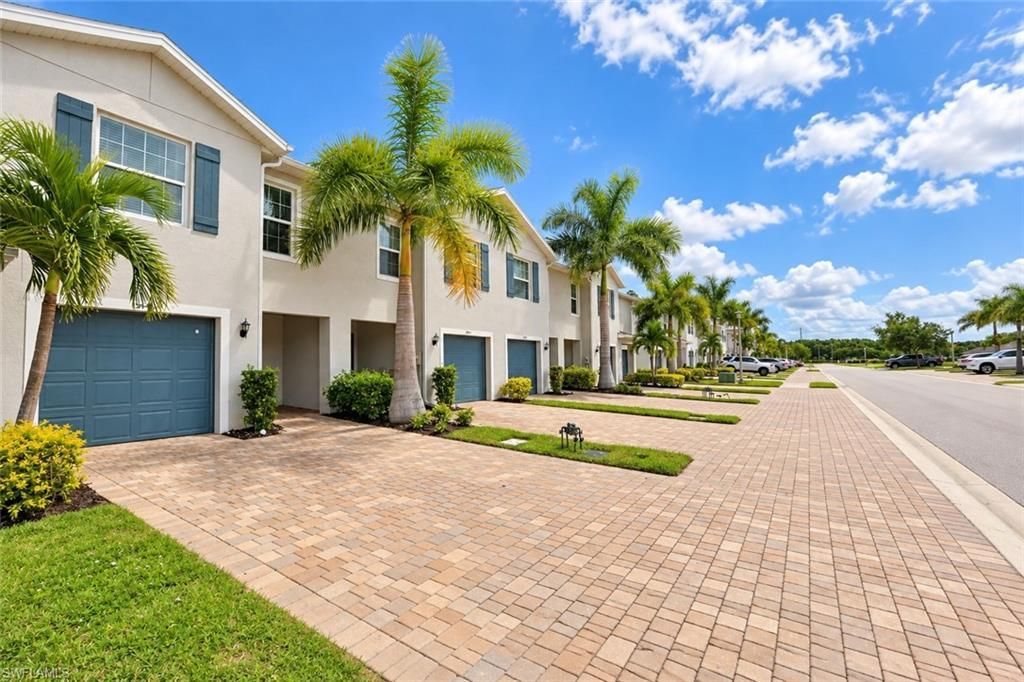15449 Wildflower Cir , Naples, FL 34119 Photo