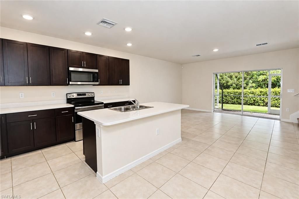 15449 Wildflower Cir , Naples, FL 34119 Photo