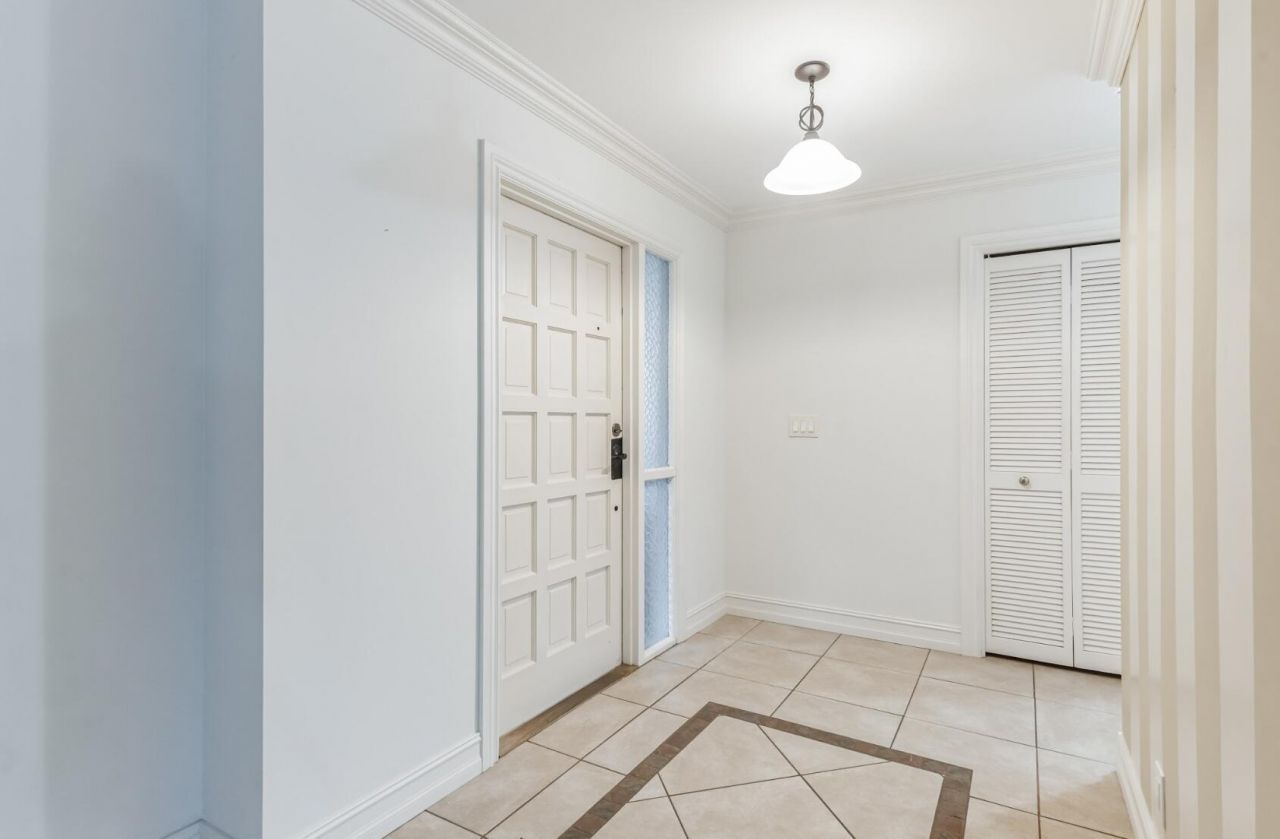 415 Pine Tree Court, Unit 17, Atlantis, FL 33462 Photo