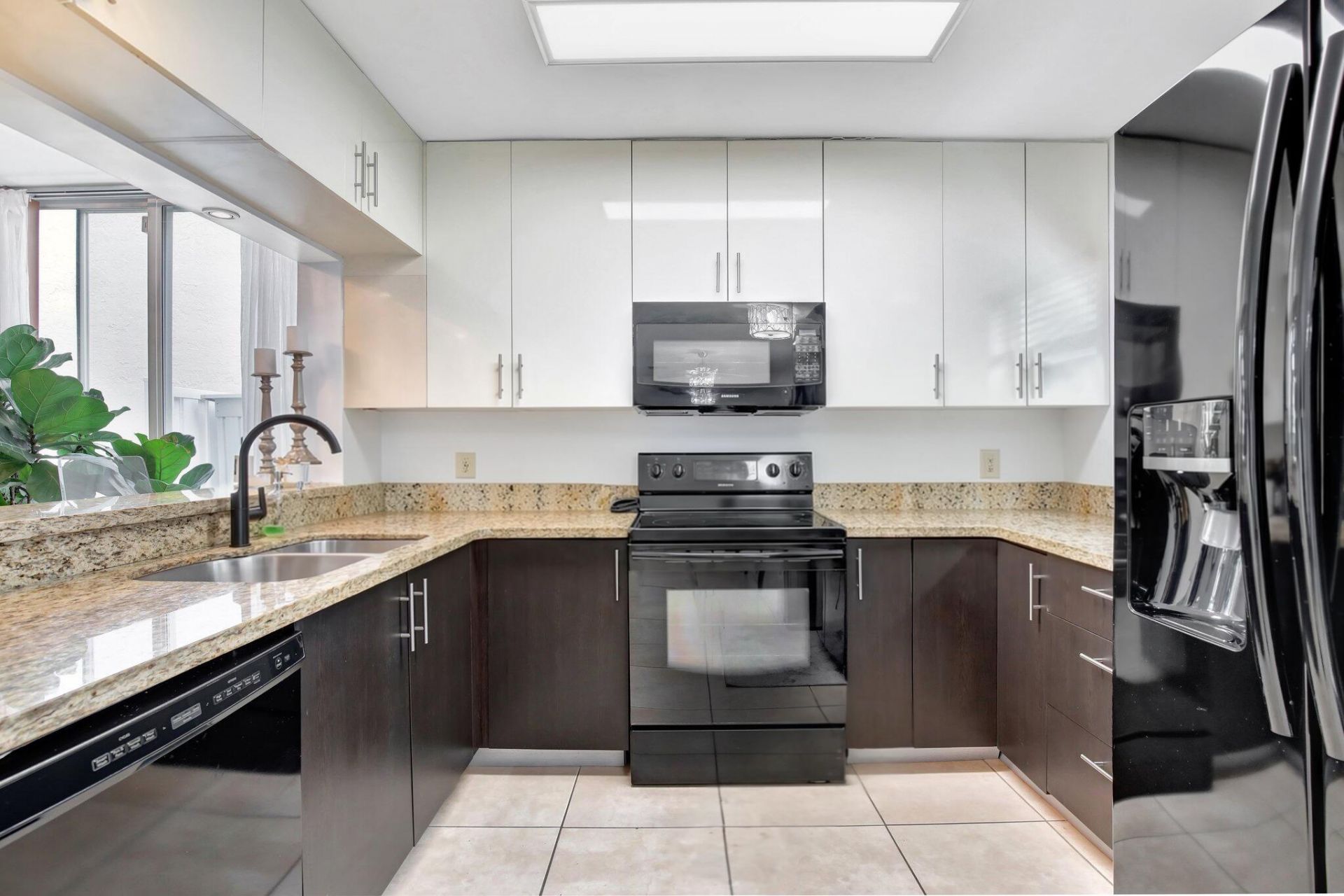 9919 NW 2nd Street, Plantation, FL 33324 Photo