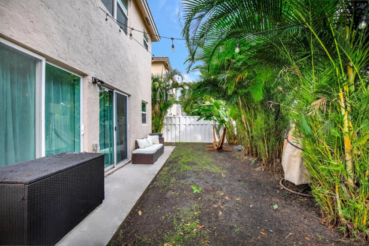 9919 NW 2nd Street, Plantation, FL 33324 Photo