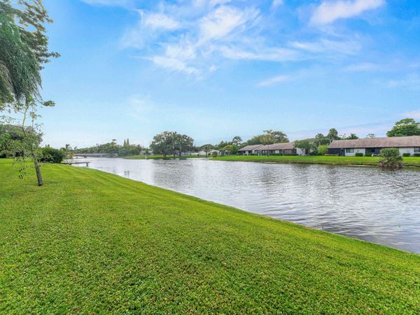 83 WOOD ROSE Court, Royal Palm Beach, FL 33411