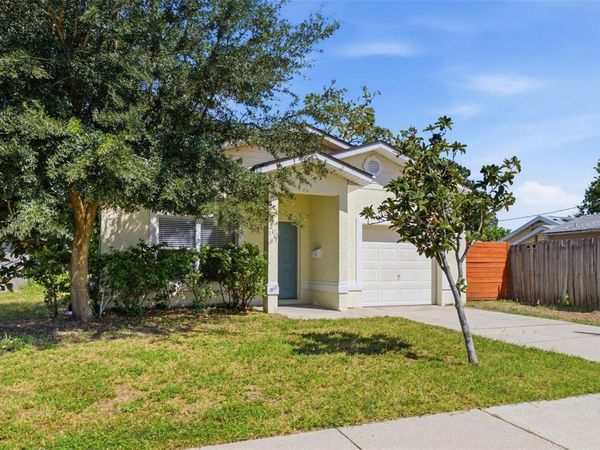 2115 SALEM AVENUE N, ST PETERSBURG, FL 33714