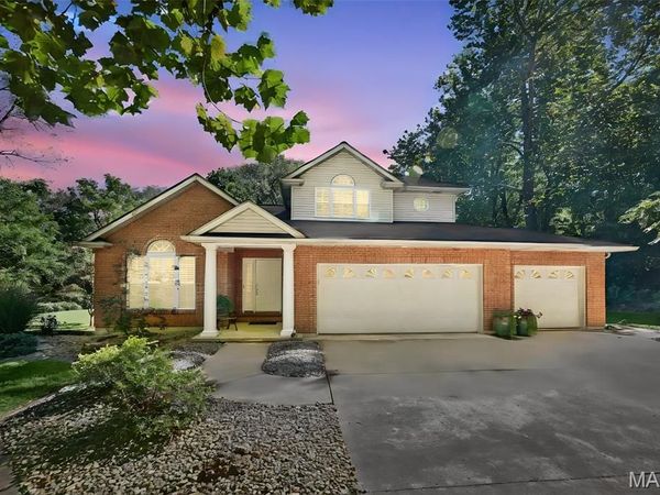 7511 Ingham Lane, Godfrey, IL 62035
