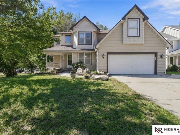 5001 Valley Forge Road, Lincoln, NE 68521
