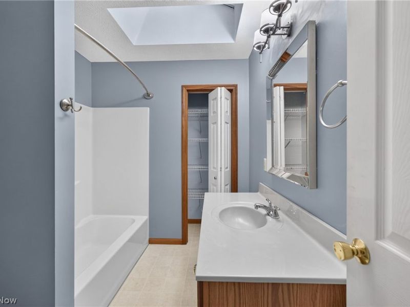 702 Willow Dale Street NW, Bolivar, OH 44612 Photo 17