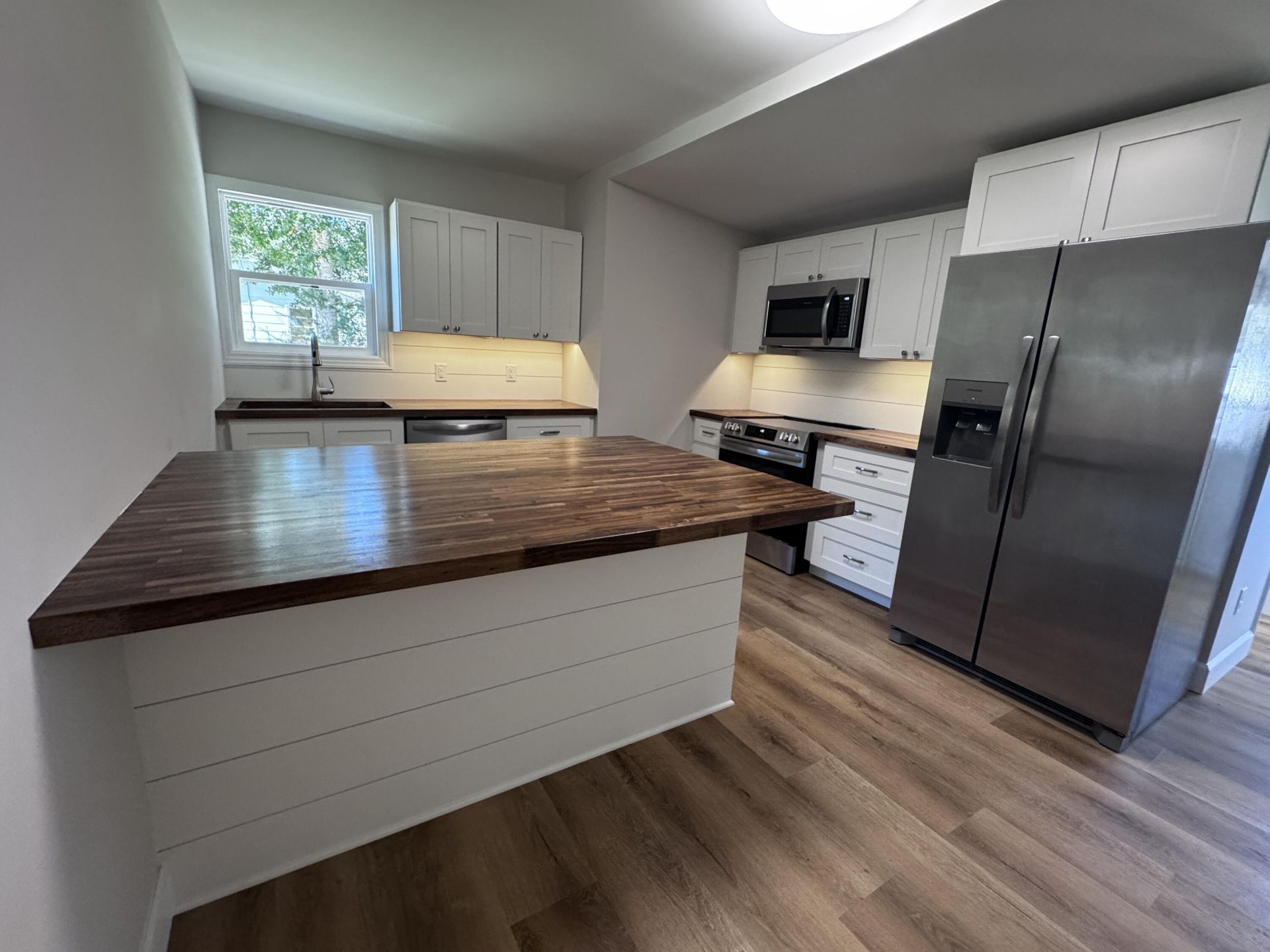 906 Poplar Street Photo 13