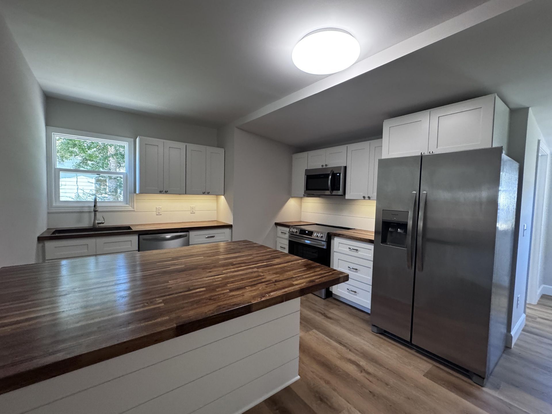 906 Poplar Street Photo 14