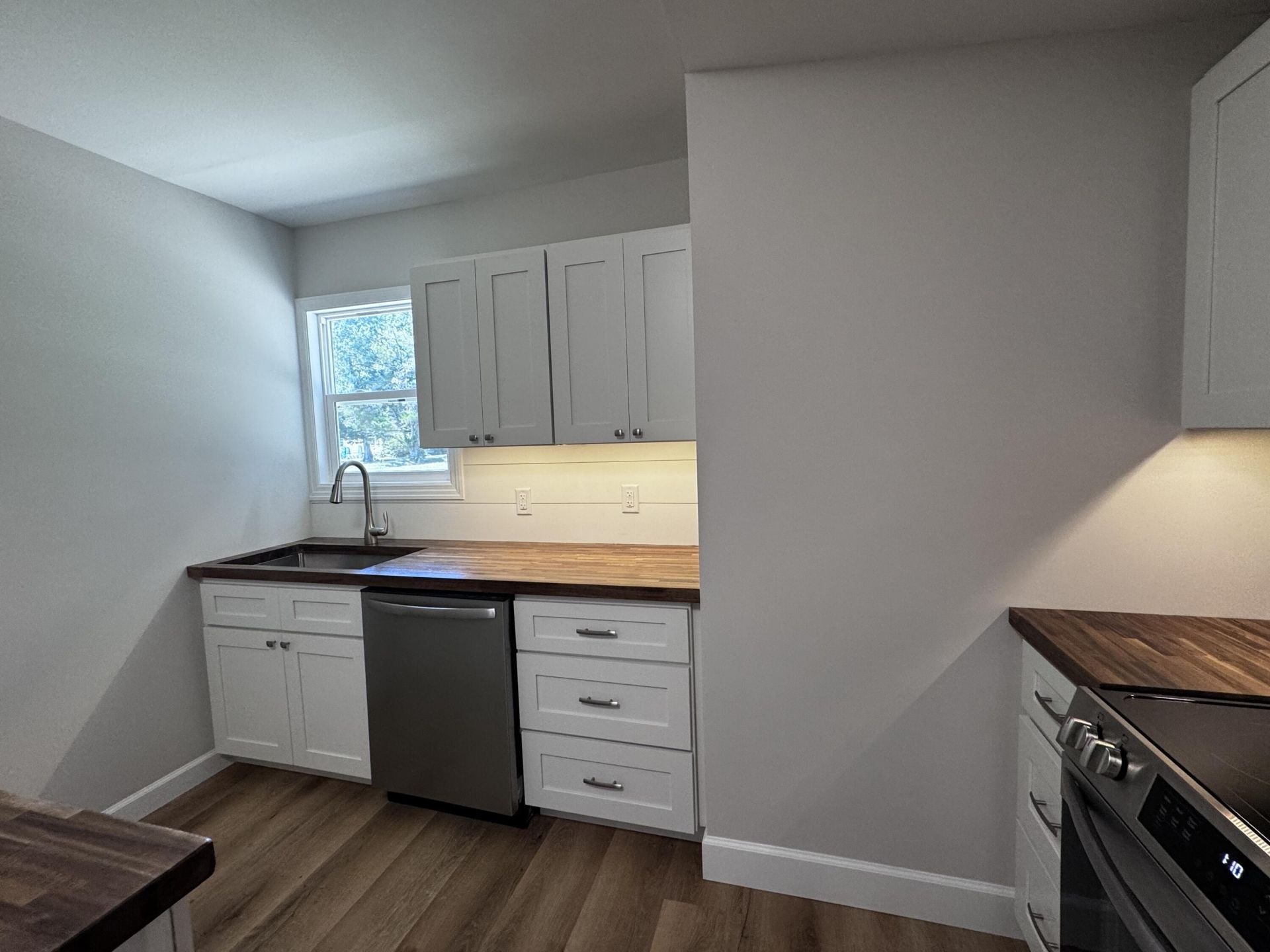 906 Poplar Street Photo 17